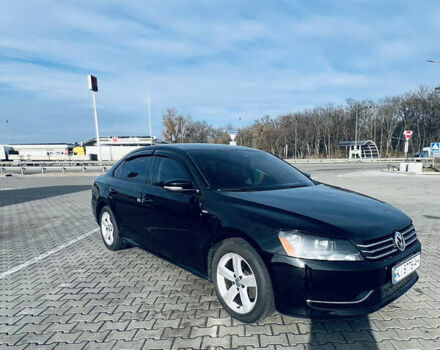 Черный Фольксваген Пассат, объемом двигателя 2.5 л и пробегом 195 тыс. км за 10500 $, фото 1 на Automoto.ua