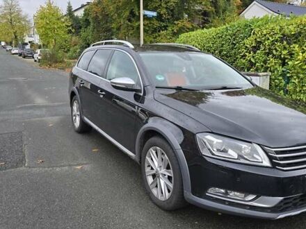 Черный Фольксваген Пассат, объемом двигателя 1.97 л и пробегом 200 тыс. км за 14567 $, фото 1 на Automoto.ua