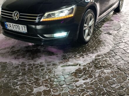 Чорний Фольксваген Пассат, об'ємом двигуна 2 л та пробігом 180 тис. км за 10599 $, фото 1 на Automoto.ua