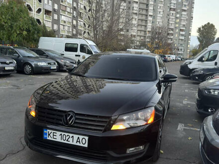 Черный Фольксваген Пассат, объемом двигателя 1.8 л и пробегом 184 тыс. км за 11000 $, фото 1 на Automoto.ua