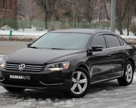 Черный Фольксваген Пассат, объемом двигателя 1.8 л и пробегом 266 тыс. км за 10900 $, фото 1 на Automoto.ua