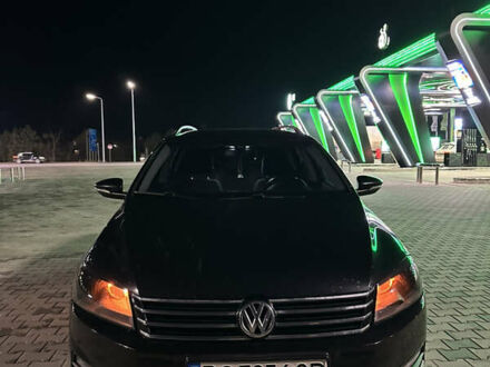 Черный Фольксваген Пассат, объемом двигателя 1.97 л и пробегом 280 тыс. км за 12000 $, фото 1 на Automoto.ua