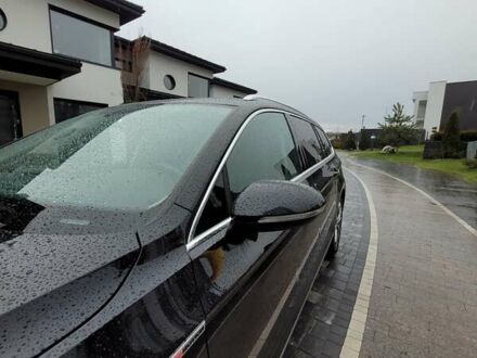 Черный Фольксваген Пассат, объемом двигателя 2 л и пробегом 240 тыс. км за 19950 $, фото 1 на Automoto.ua