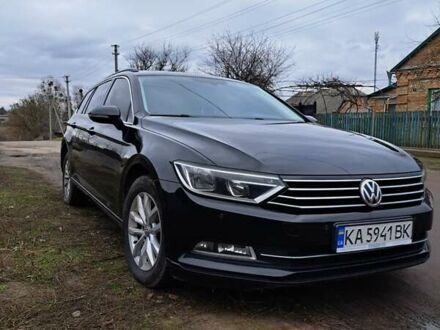 Черный Фольксваген Пассат, объемом двигателя 2 л и пробегом 400 тыс. км за 12100 $, фото 1 на Automoto.ua