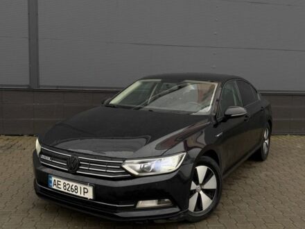 Черный Фольксваген Пассат, объемом двигателя 1.6 л и пробегом 345 тыс. км за 9700 $, фото 1 на Automoto.ua