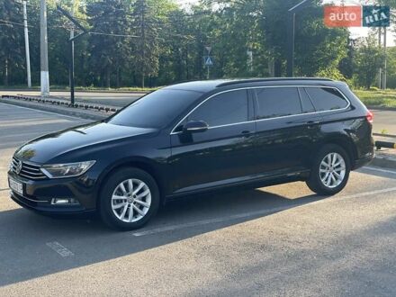 Фольксваген Пассат 2015 в Краматорске на Automoto.ua Черный Фольксваген Пассат, объемом двигателя 1.97 л и пробегом 315 тыс. км за 15000 $, фото 1 на Automoto.ua