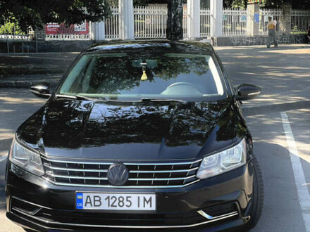 Чорний Фольксваген Пассат, об'ємом двигуна 1.8 л та пробігом 241 тис. км за 10500 $, фото 1 на Automoto.ua