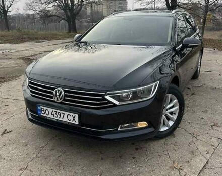 Черный Фольксваген Пассат, объемом двигателя 1.6 л и пробегом 230 тыс. км за 15000 $, фото 1 на Automoto.ua