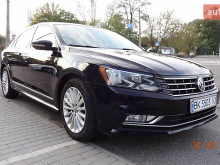 Фольксваген Пассат 2016 в Киеве на Automoto.ua Черный Фольксваген Пассат, объемом двигателя 1.8 л и пробегом 177 тыс. км за 12400 $, фото 1 на Automoto.ua