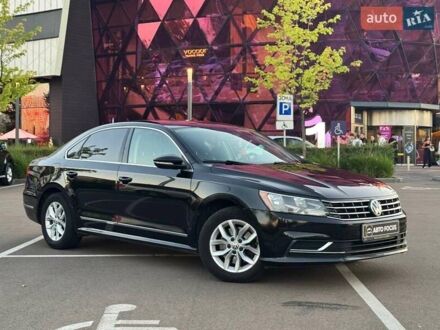 Черный Фольксваген Пассат, объемом двигателя 1.8 л и пробегом 225 тыс. км за 11990 $, фото 1 на Automoto.ua