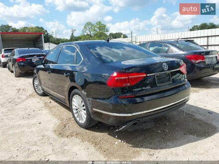 Черный Фольксваген Пассат, объемом двигателя 0 л и пробегом 87 тыс. км за 2000 $, фото 1 на Automoto.ua