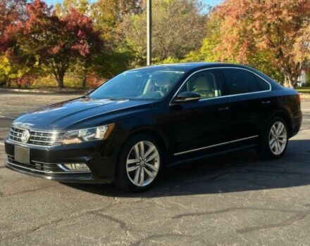 Черный Фольксваген Пассат, объемом двигателя 1.8 л и пробегом 70 тыс. км за 2600 $, фото 1 на Automoto.ua