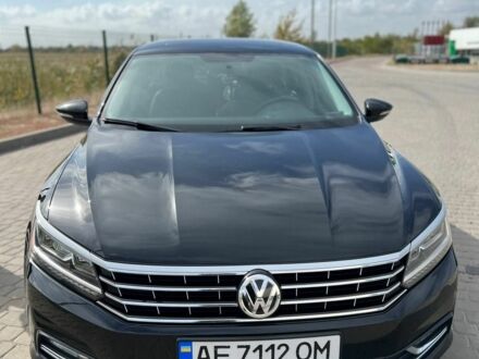 Фольксваген Пассат 2016 в Каменское - Днепродзержинск на Automoto.ua Черный Фольксваген Пассат, объемом двигателя 1.8 л и пробегом 168 тыс. км за 14000 $, фото 1 на Automoto.ua