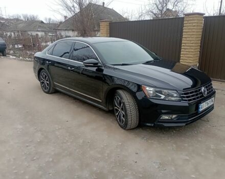 Черный Фольксваген Пассат, объемом двигателя 1.8 л и пробегом 156 тыс. км за 12000 $, фото 1 на Automoto.ua