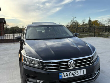 Черный Фольксваген Пассат, объемом двигателя 1.8 л и пробегом 168 тыс. км за 15500 $, фото 1 на Automoto.ua