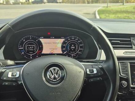 Фольксваген Пассат 2016 в Изюме на Automoto.ua Черный Фольксваген Пассат, объемом двигателя 1.97 л и пробегом 275 тыс. км за 17600 $, фото 1 на Automoto.ua