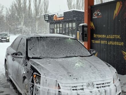 Черный Фольксваген Пассат, объемом двигателя 1.8 л и пробегом 213 тыс. км за 10999 $, фото 1 на Automoto.ua