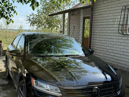 Черный Фольксваген Пассат, объемом двигателя 1.8 л и пробегом 173 тыс. км за 15300 $, фото 1 на Automoto.ua