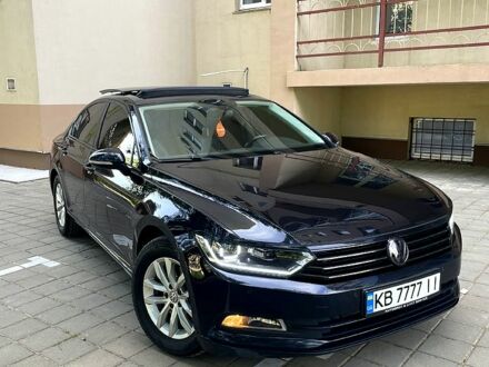 Фольксваген Пассат 2016 в Ладыжин на Automoto.ua Черный Фольксваген Пассат, объемом двигателя 20 л и пробегом 306 тыс. км за 17250 $, фото 1 на Automoto.ua
