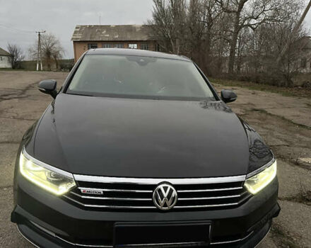 Черный Фольксваген Пассат, объемом двигателя 2 л и пробегом 221 тыс. км за 21500 $, фото 1 на Automoto.ua