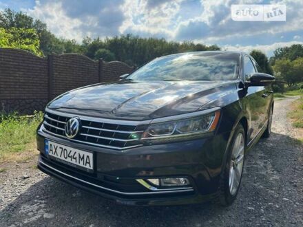 Черный Фольксваген Пассат, объемом двигателя 1.8 л и пробегом 65 тыс. км за 16500 $, фото 1 на Automoto.ua