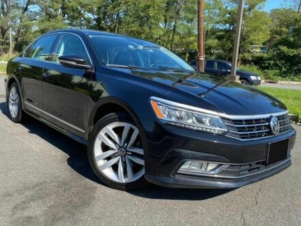 Черный Фольксваген Пассат, объемом двигателя 1.8 л и пробегом 68 тыс. км за 2500 $, фото 1 на Automoto.ua