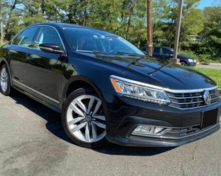 Черный Фольксваген Пассат, объемом двигателя 1.8 л и пробегом 68 тыс. км за 2500 $, фото 1 на Automoto.ua