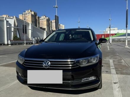 Чорний Фольксваген Пассат, об'ємом двигуна 2 л та пробігом 197 тис. км за 17000 $, фото 1 на Automoto.ua