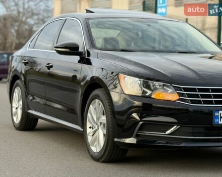 Черный Фольксваген Пассат, объемом двигателя 1.98 л и пробегом 112 тыс. км за 15500 $, фото 1 на Automoto.ua