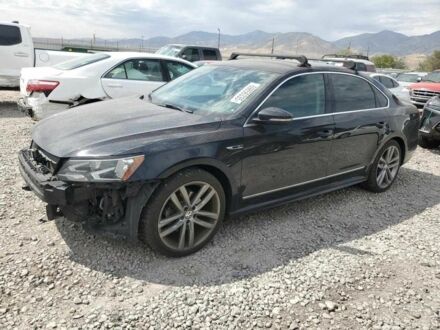 Черный Фольксваген Пассат, объемом двигателя 1.8 л и пробегом 72 тыс. км за 2500 $, фото 1 на Automoto.ua