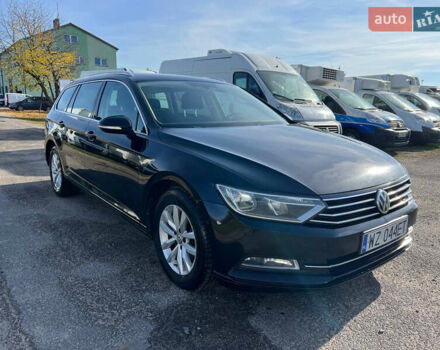 Черный Фольксваген Пассат, объемом двигателя 1.6 л и пробегом 298 тыс. км за 13500 $, фото 1 на Automoto.ua