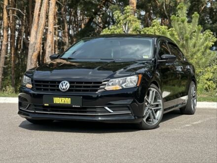 Чорний Фольксваген Пассат, об'ємом двигуна 2 л та пробігом 124 тис. км за 14300 $, фото 1 на Automoto.ua