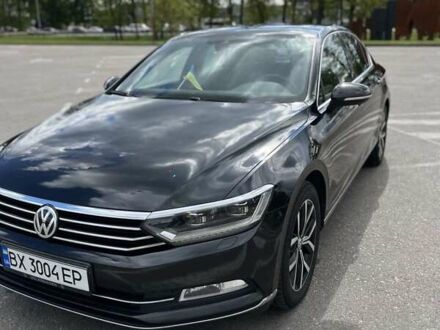 Черный Фольксваген Пассат, объемом двигателя 2 л и пробегом 176 тыс. км за 22300 $, фото 1 на Automoto.ua