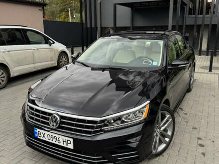 Черный Фольксваген Пассат, объемом двигателя 1.98 л и пробегом 25 тыс. км за 16399 $, фото 1 на Automoto.ua