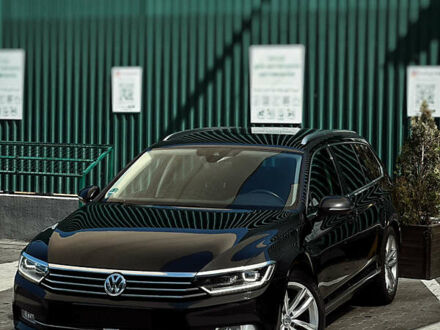 Фольксваген Пассат 2018 в Черновцах на Automoto.ua Черный Фольксваген Пассат, объемом двигателя 2 л и пробегом 265 тыс. км за 18499 $, фото 1 на Automoto.ua