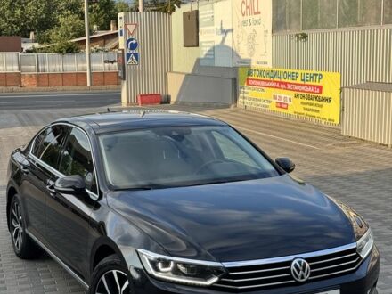 Черный Фольксваген Пассат, объемом двигателя 2 л и пробегом 217 тыс. км за 20600 $, фото 1 на Automoto.ua