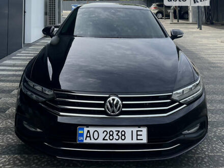 Фольксваген Пассат 2019 в Ужгороде на Automoto.ua Черный Фольксваген Пассат, объемом двигателя 1.97 л и пробегом 223 тыс. км за 19999 $, фото 1 на Automoto.ua