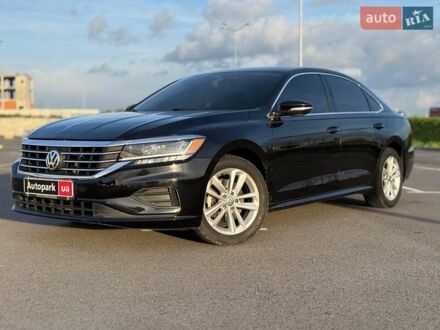 Черный Фольксваген Пассат, объемом двигателя 2 л и пробегом 133 тыс. км за 16590 $, фото 1 на Automoto.ua