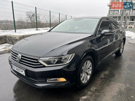 Фольксваген Пассат 2019 у Києві на Automoto.ua Чорний Фольксваген Пассат, об'ємом двигуна 1.97 л та пробігом 195 тис. км за 16200 $, фото 1 на Automoto.ua