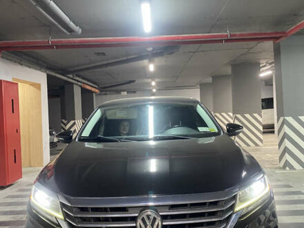 Черный Фольксваген Пассат, объемом двигателя 2 л и пробегом 189 тыс. км за 18700 $, фото 1 на Automoto.ua