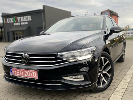 Черный Фольксваген Пассат, объемом двигателя 2 л и пробегом 210 тыс. км за 23599 $, фото 1 на Automoto.ua