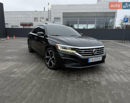 Чорний Фольксваген Пассат, об'ємом двигуна 2 л та пробігом 92 тис. км за 18800 $, фото 1 на Automoto.ua