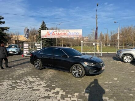 Черный Фольксваген Пассат, объемом двигателя 2 л и пробегом 90 тыс. км за 17800 $, фото 1 на Automoto.ua