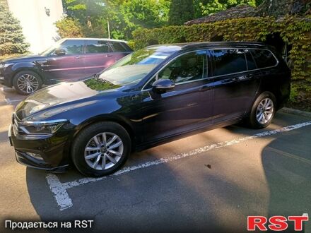 Черный Фольксваген Пассат, объемом двигателя 2 л и пробегом 208 тыс. км за 26500 $, фото 1 на Automoto.ua