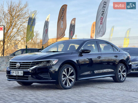Фольксваген Пассат 2021 у Бердичеве на Automoto.ua Чорний Фольксваген Пассат, об'ємом двигуна 2 л та пробігом 35 тис. км за 18155 $, фото 1 на Automoto.ua