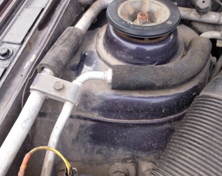 Фиолетовый Фольксваген Пассат, объемом двигателя 2 л и пробегом 316 тыс. км за 1700 $, фото 15 на Automoto.ua