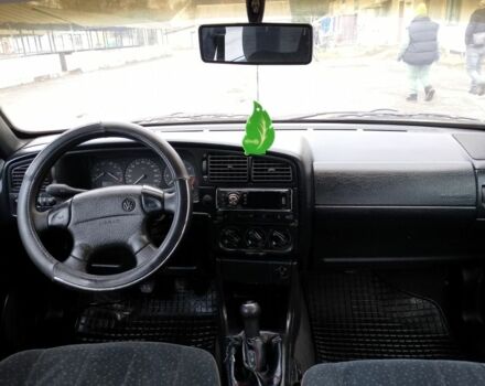 Фиолетовый Фольксваген Пассат, объемом двигателя 2 л и пробегом 316 тыс. км за 1700 $, фото 12 на Automoto.ua