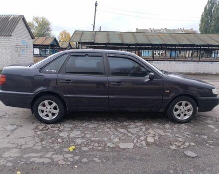 Фиолетовый Фольксваген Пассат, объемом двигателя 2 л и пробегом 316 тыс. км за 1700 $, фото 4 на Automoto.ua