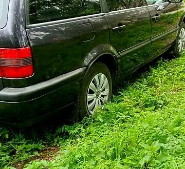 Фольксваген Пассат 1994 у Радивилове на Automoto.ua Фіолетовий Фольксваген Пассат, об'ємом двигуна 1.8 л та пробігом 270 тис. км за 2600 $, фото 1 на Automoto.ua