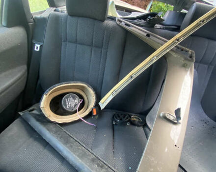 Коричневый Фольксваген Пассат, объемом двигателя 1.8 л и пробегом 240 тыс. км за 900 $, фото 4 на Automoto.ua